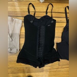 Mommy Makeover- Set of 6 Fajas – Post Lipo / Tummy Tuck Compression Garments